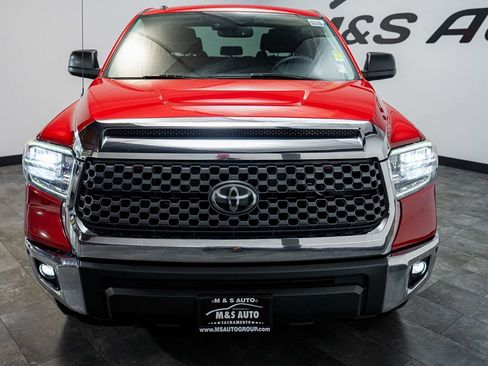 Used 2018 Toyota Tundra SR5 w/ TRD Off Road Package AWD/4WD image 6