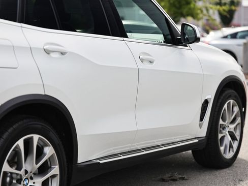 Used 2025 BMW X5 xDrive40i AWD/4WD image 9