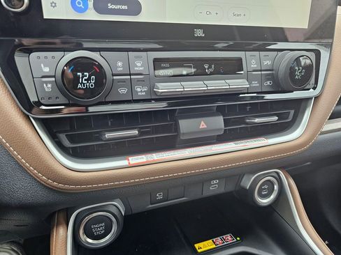 New 2026 Toyota Grand Highlander Platinum image 33