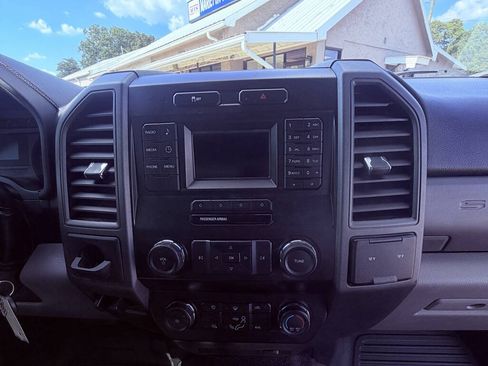 Used 2019 Ford F250 XL w/ Power Equipment Group RWD image 13