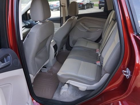 Used 2016 Ford Escape SE w/ Equipment Group 201A AWD/4WD image 23