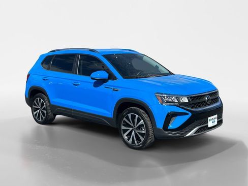 Used 2022 Volkswagen Taos SE image 8