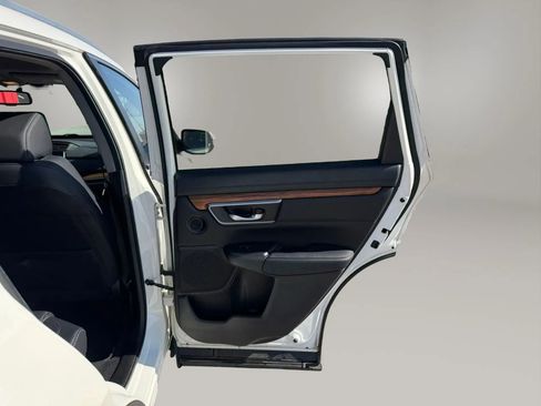 Used 2018 Honda CR-V Touring image 15