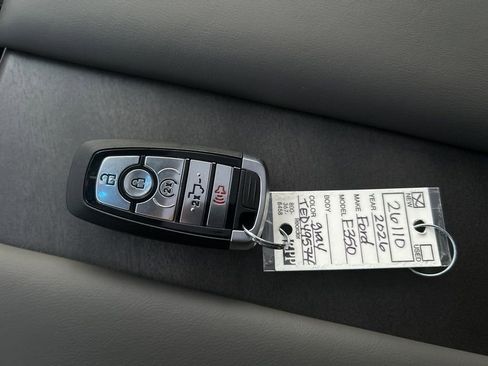 New 2026 Ford F350 Platinum w/ Platinum Plus Package image 29