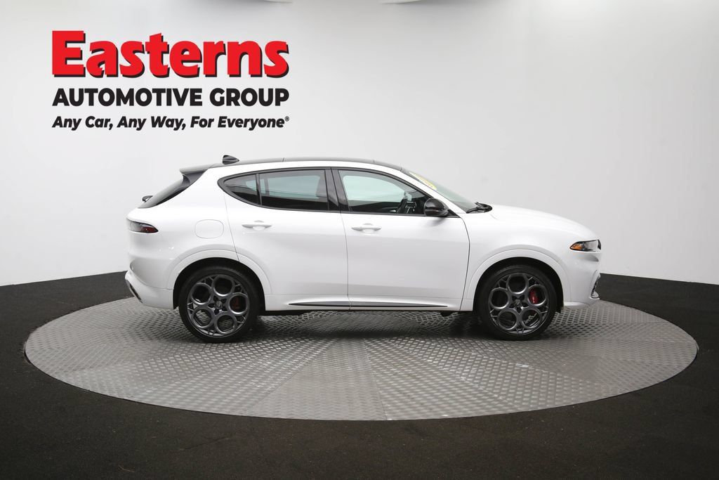 Used 2025 Alfa Romeo Tonale Tributo Italiano AWD/4WD image 47
