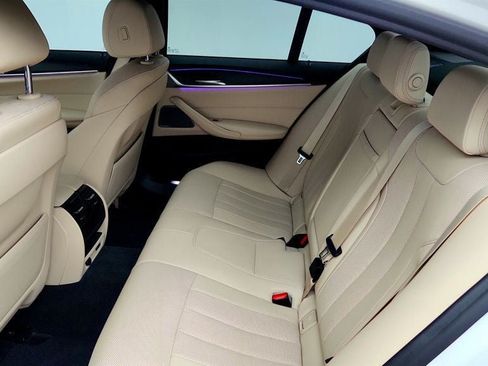 Used 2021 BMW 540i w/ Premium Package RWD image 21