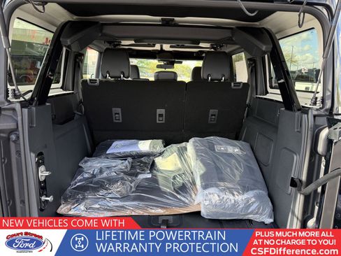 New 2025 Ford Bronco Big Bend w/ Black Diamond Package image 9