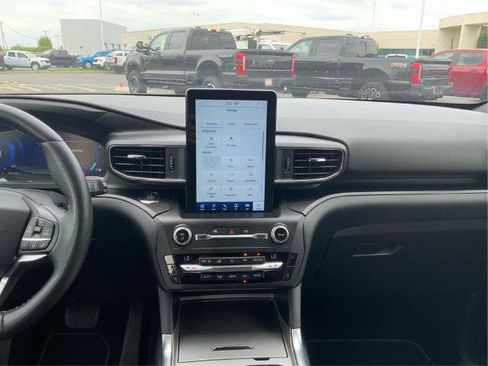 Certified 2020 Ford Explorer ST w/ Premium Technology Package AWD/4WD image 15