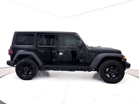 Used 2022 Jeep Wrangler Unlimited Sport AWD/4WD image 35