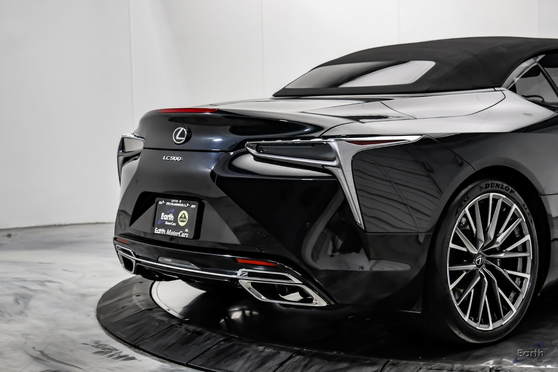 Used 2024 Lexus LC 500 Convertible w/ Touring Package RWD image 18