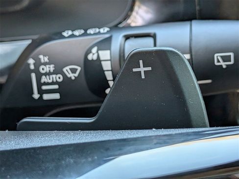 Used 2023 Nissan Pathfinder Platinum image 31