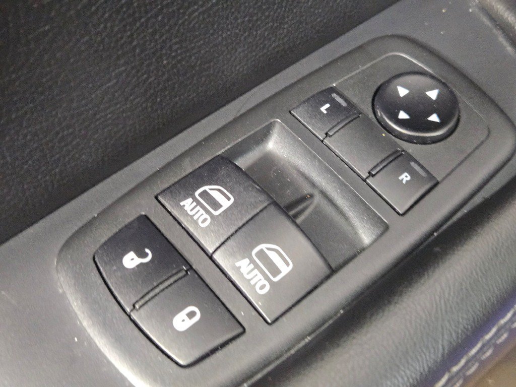 Used 2019 Dodge Challenger R/T Scat Pack w/ Dynamics Package RWD image 26