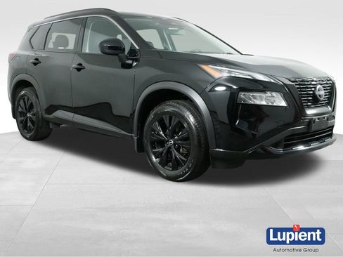 Used 2023 Nissan Rogue SV w/ SV Premium B Package AWD/4WD image 1