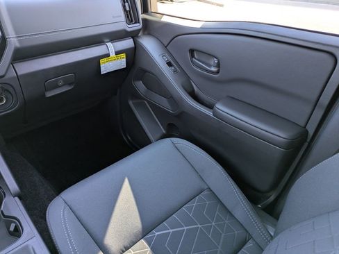 New 2026 Nissan Frontier SV w/ SV Convenience Package image 17