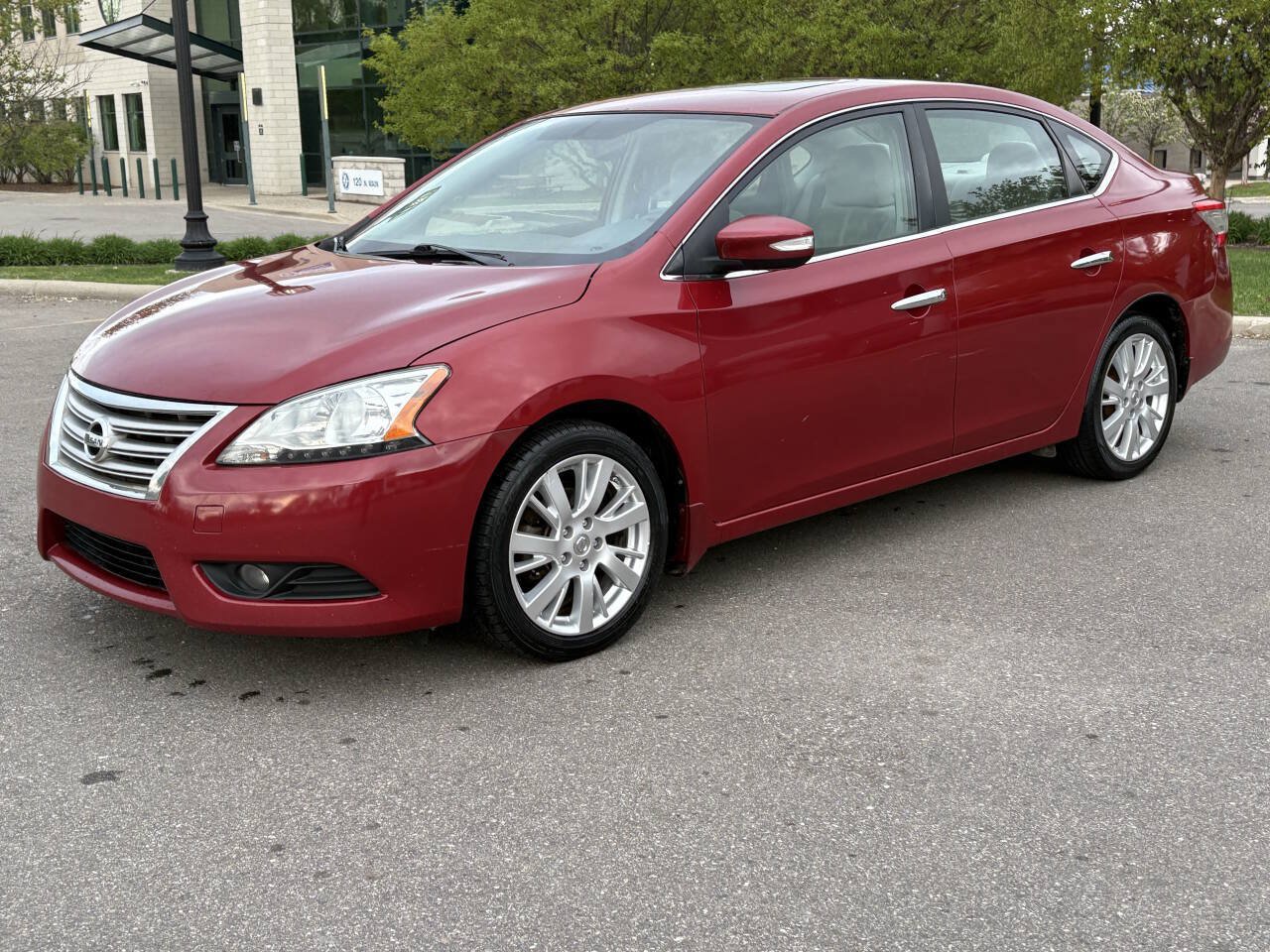 Used 2013 Nissan Sentra SL w/ Premium Pkg FWD image 1