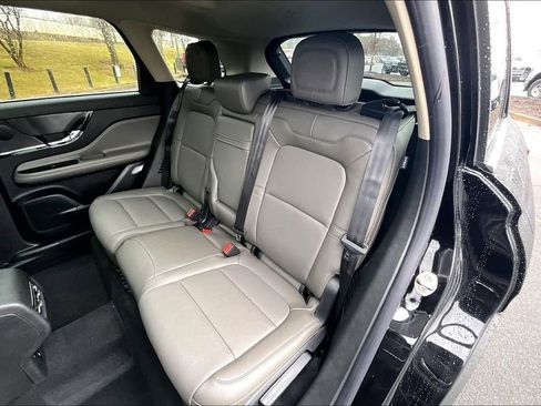 New 2026 Lincoln Corsair Premiere image 10