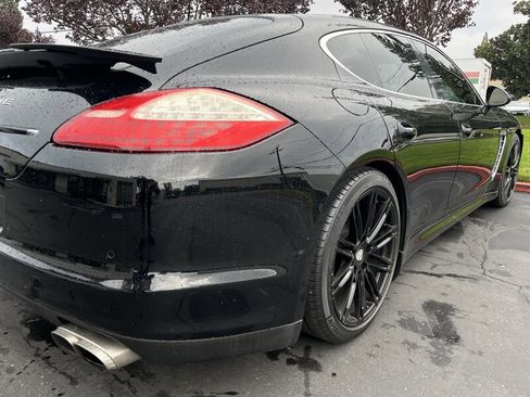 Used 2011 Porsche Panamera Turbo image 12