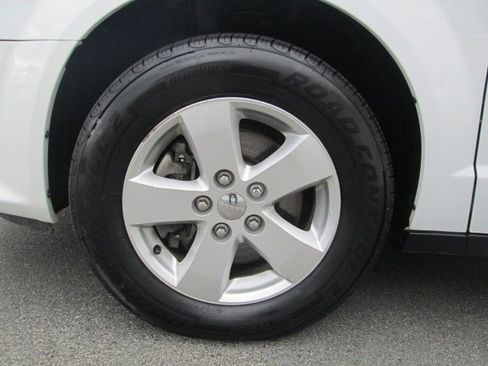 Used 2014 Dodge Grand Caravan American Value Package FWD image 8