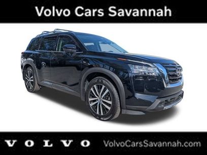 Used 2024 Nissan Pathfinder Platinum