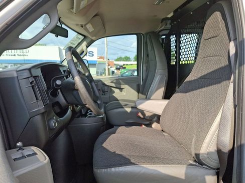 Used 2024 Chevrolet Express 2500 w/ Driver Convenience Package image 13
