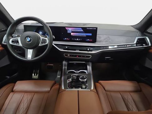 Certified 2024 BMW X7 xDrive40i w/ Executive Package AWD/4WD image 9