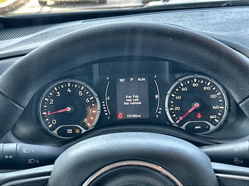 Used 2018 Jeep Renegade Sport w/ Power & Air Group image 18