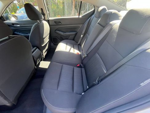 Used 2025 Nissan Altima 2.5 SV FWD image 25
