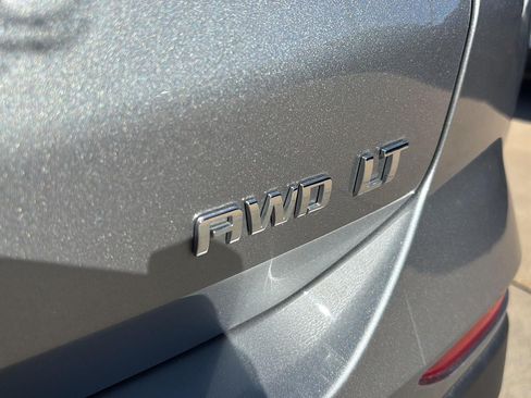 Used 2024 Chevrolet Equinox LT AWD/4WD image 23