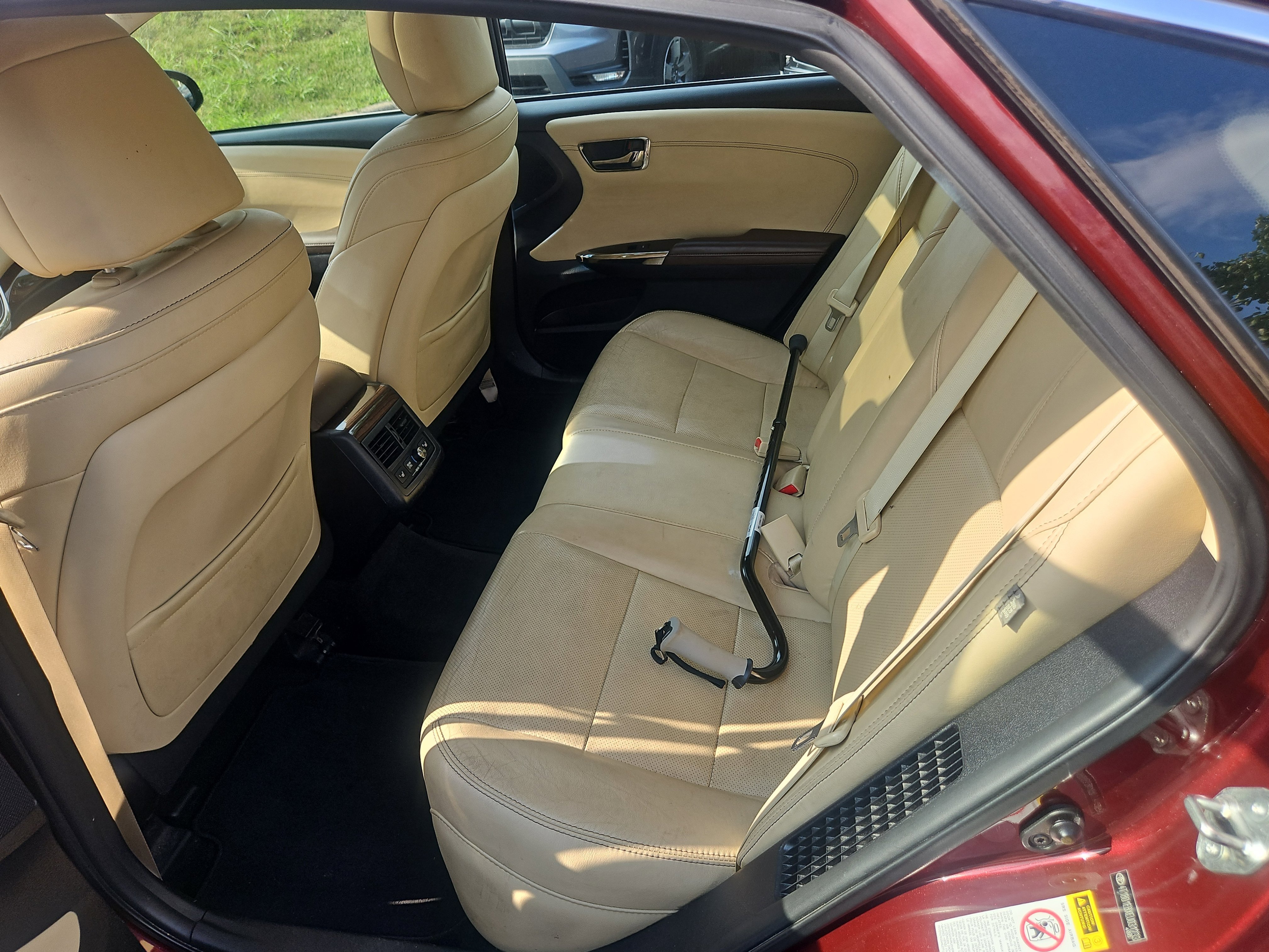 Used 2014 Toyota Avalon Limited FWD image 8