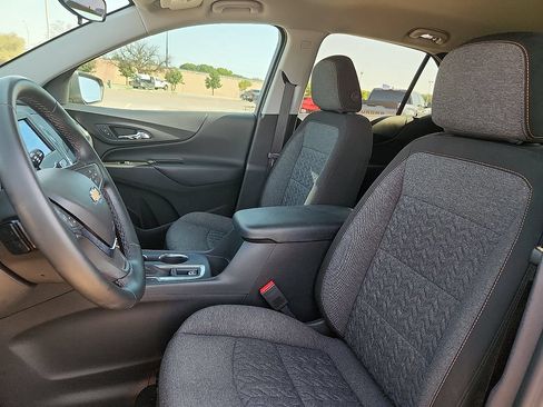 Used 2024 Chevrolet Equinox LT FWD image 7