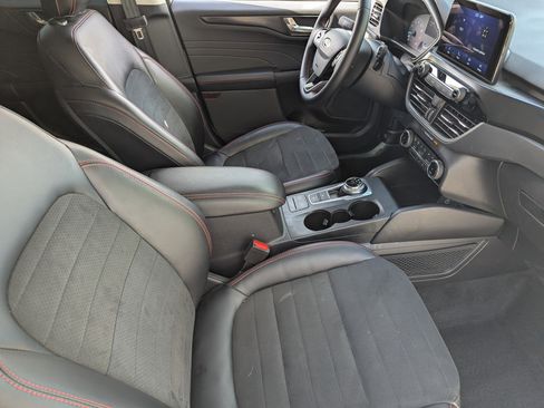 Used 2022 Ford Escape SEL w/ SEL Stealth AWD Package image 9