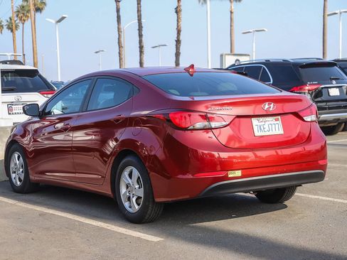 Used 2015 Hyundai Elantra SE image 4