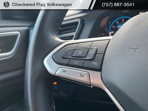 Used 2024 Volkswagen Atlas Cross Sport SEL Premium R-Line AWD/4WD image 39