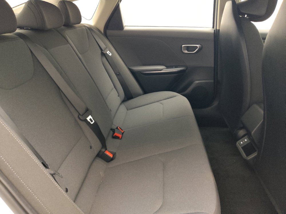 Used 2025 Kia K4 FWD image 19