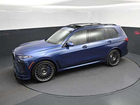New 2026 BMW ALPINA XB7 AWD/4WD image 32