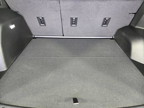 New 2026 Chevrolet Equinox RS w/ Convenience Package III FWD image 36