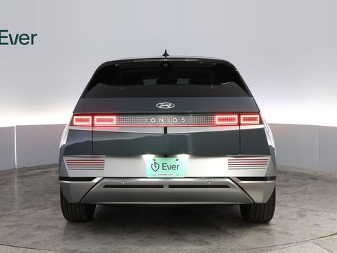 Used 2024 Hyundai Ioniq 5 Limited RWD image 15