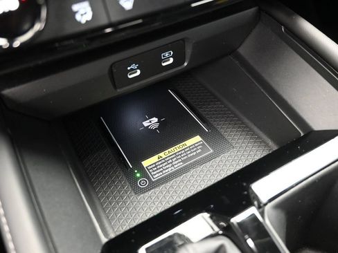 Used 2024 Honda Accord Touring image 14