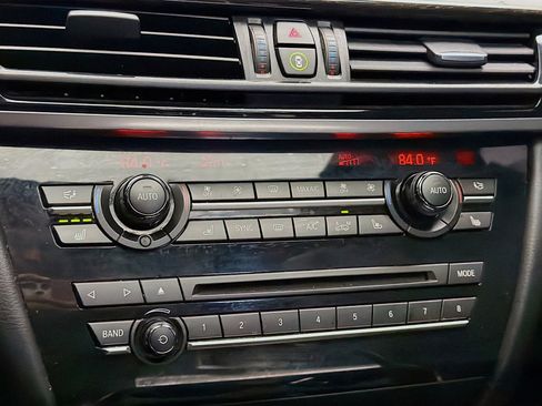 Used 2016 BMW X5 xDrive50i image 10