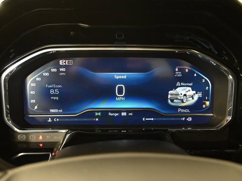 Used 2025 Chevrolet Silverado 2500 ZR2 w/ Technology Package image 25