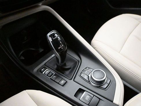 Used 2021 BMW X1 xDrive28i w/ Convenience Package AWD/4WD image 5