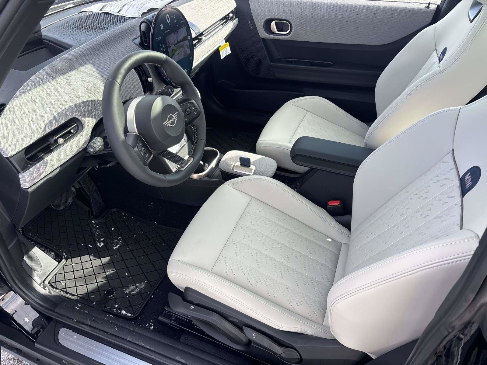 New 2026 MINI Cooper 2-Door Hardtop FWD image 25