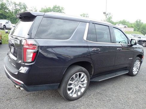 Used 2024 Chevrolet Tahoe Premier w/ Premium Package AWD/4WD image 6