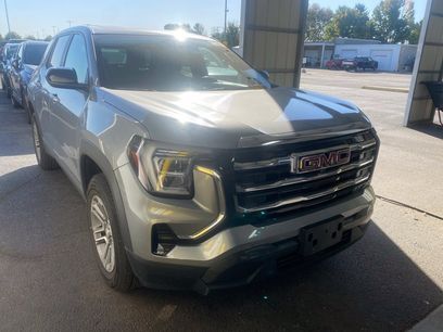 Used 2025 GMC Terrain Elevation