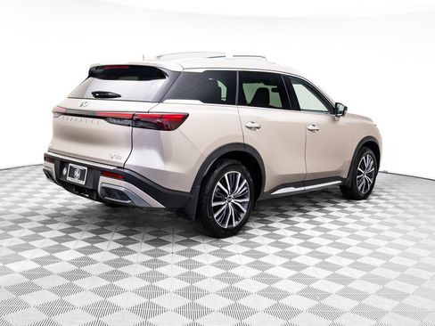 Used 2023 INFINITI QX60 Sensory w/ Vision Package image 5