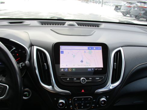 Used 2019 Chevrolet Equinox Premier image 18