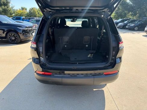Used 2024 Jeep Grand Cherokee L Altitude AWD/4WD image 15