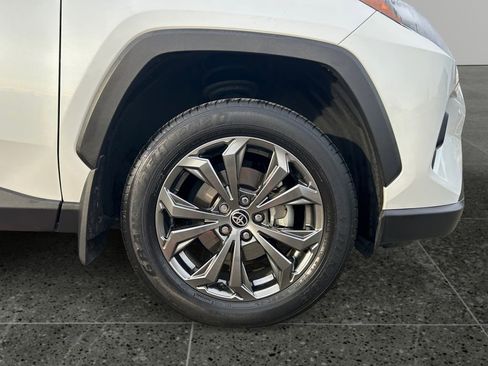 Used 2023 Toyota RAV4 Limited image 9