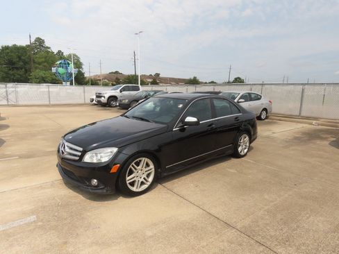 Used 2008 Mercedes-Benz C 350 Sport image 3