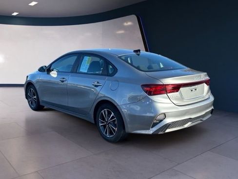 Certified 2023 Kia Forte LXS image 3